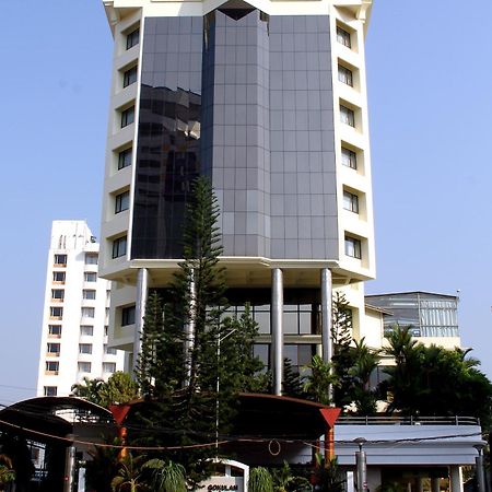 Hotel Gokulam Park Kochi Exteriér fotografie