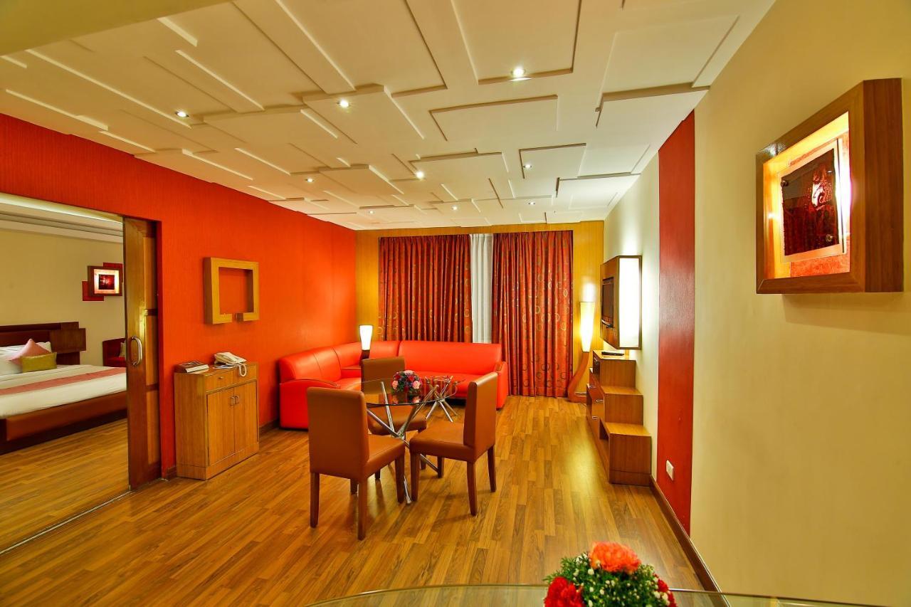 Hotel Gokulam Park Kochi Exteriér fotografie