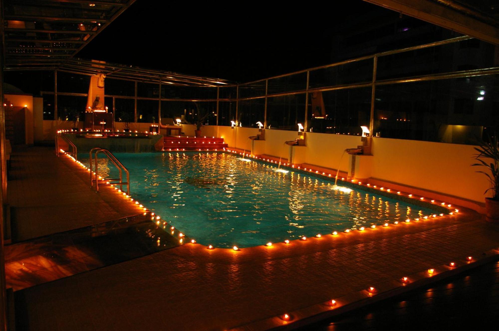 Hotel Gokulam Park Kochi Exteriér fotografie
