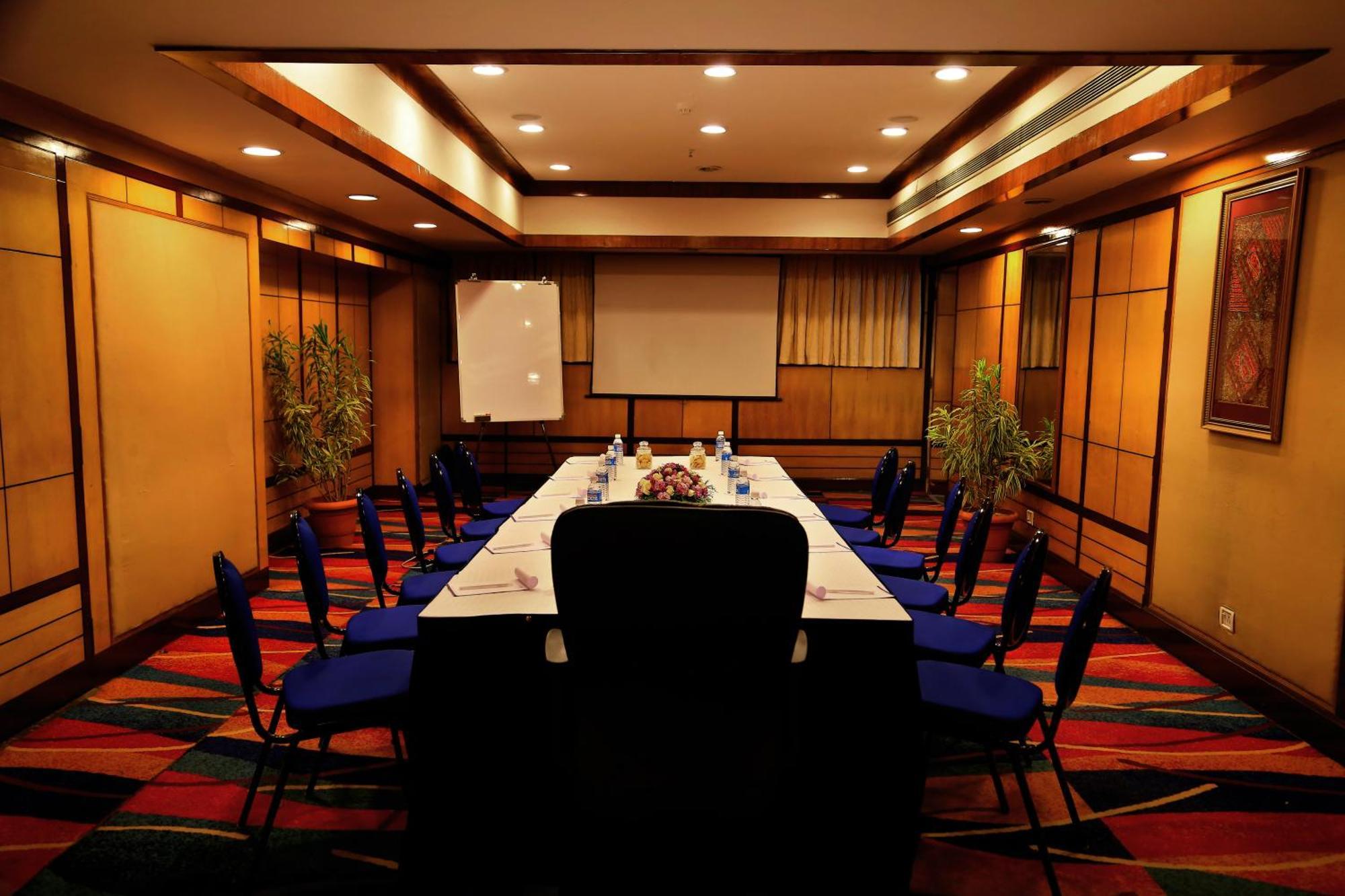 Hotel Gokulam Park Kochi Exteriér fotografie