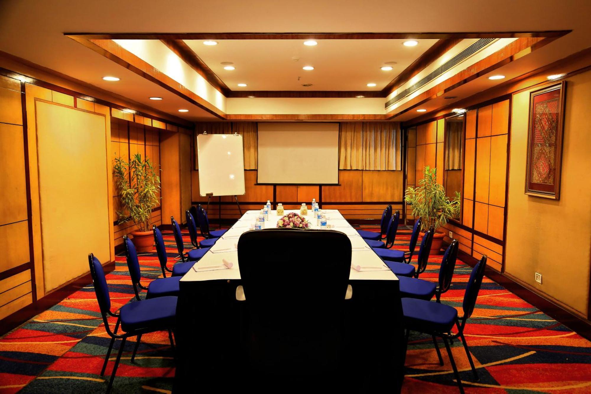 Hotel Gokulam Park Kochi Exteriér fotografie