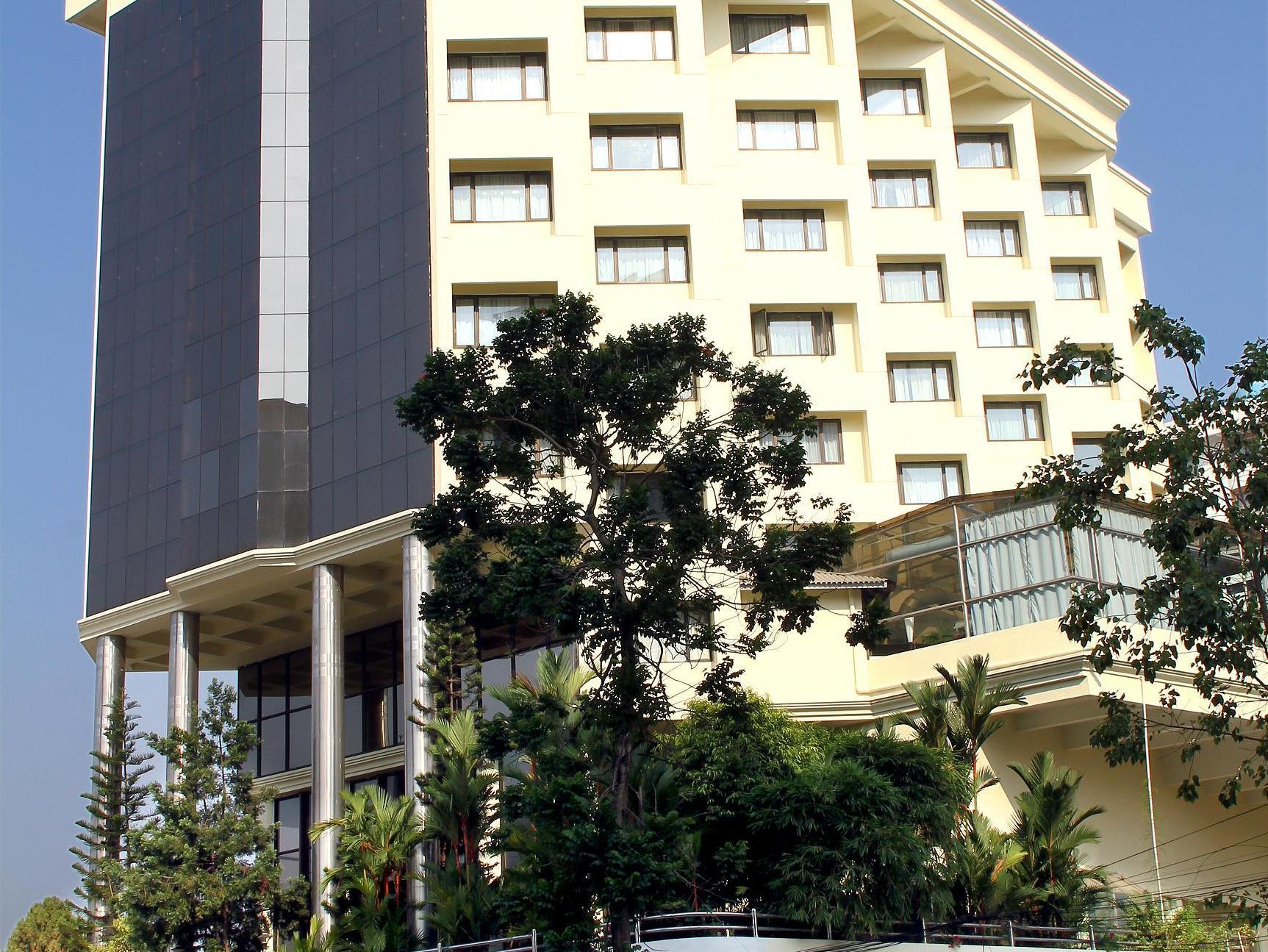 Hotel Gokulam Park Kochi Exteriér fotografie