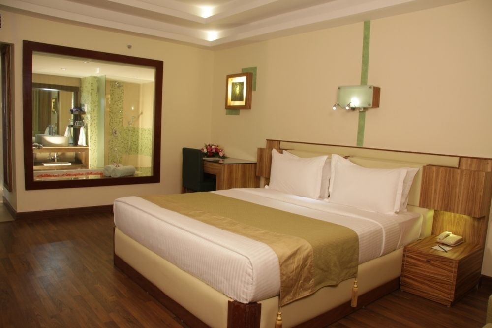Hotel Gokulam Park Kochi Exteriér fotografie
