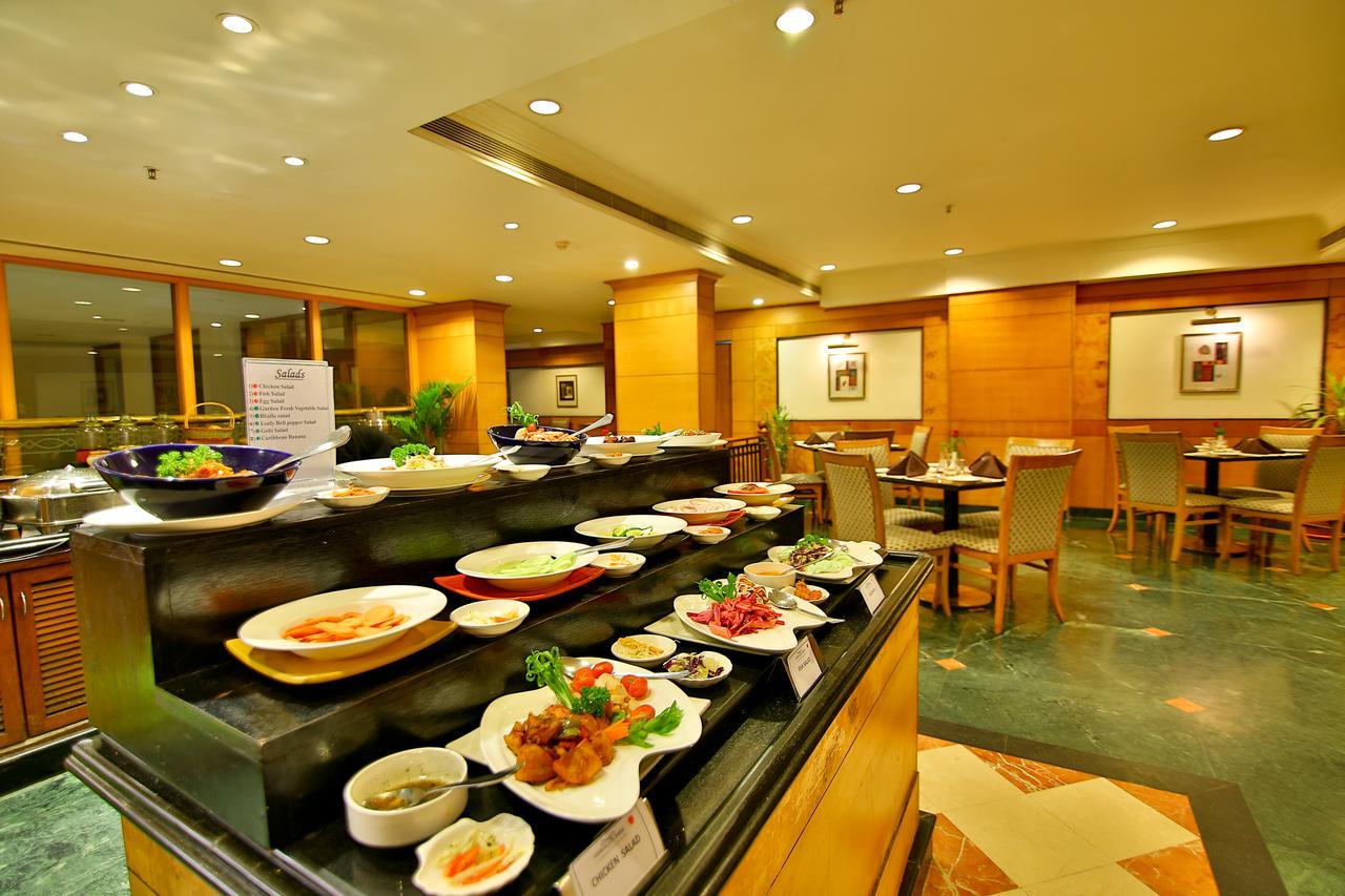 Hotel Gokulam Park Kochi Exteriér fotografie